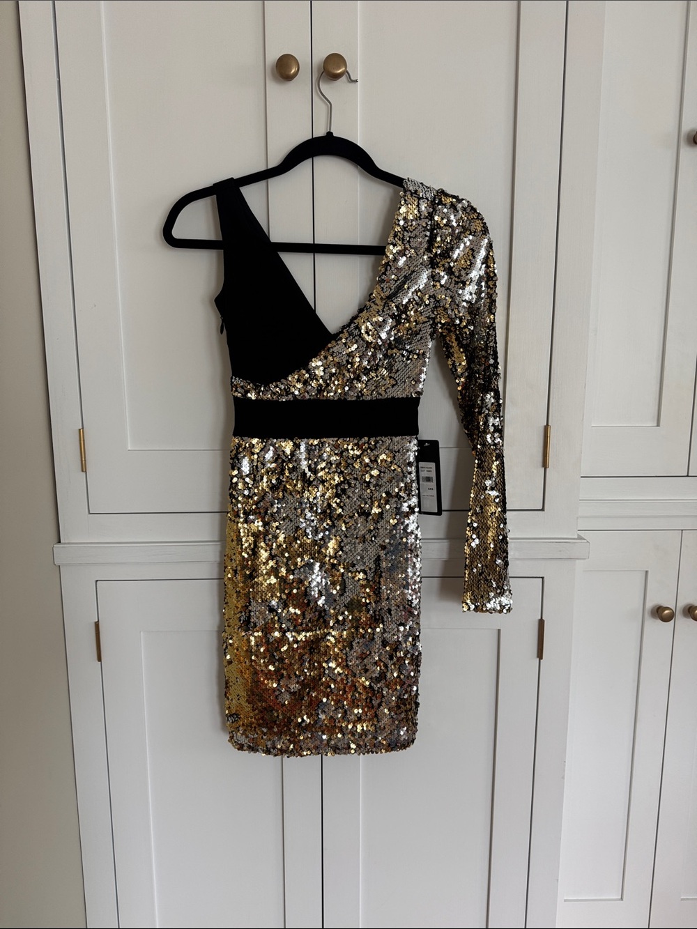 bebe One-Shoulder Sequin Mini Dress - Gold & Black